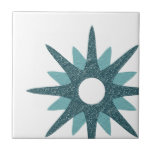Carreau Carrelage en céramique moderne et audacieux du mil<br><div class="desc">Design moderne du milieu du siècle avec une simple entrée rétro turquoise vintage en bas à droite, sur un arrière - plan blanc. Design moderne simple et propre. Créez votre propre mosaïque personnalisée en téléchargeant une nouvelle image, ou utilisez le bouton "message" pour contacter le concepteur pour obtenir de l'aide....</div>