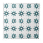 Carreau Cer Motif Turquoise Moderne Du Milieu Du Siècle<br><div class="desc">Design d'inspiration moderne du milieu du siècle avec motif vintage de starbursts bleu turquoise rétro sur un arrière - plan blanc. Design moderne simple et propre. Créez votre propre motif personnalisé en téléchargeant une nouvelle image, ou utilisez le bouton "message" pour contacter le concepteur pour obtenir de l'aide. Pour créer...</div>