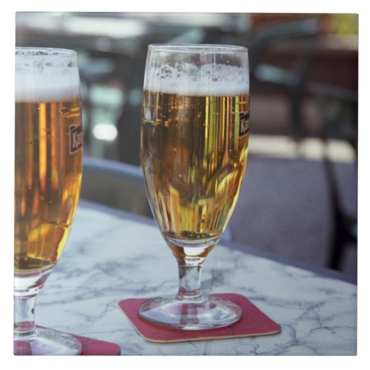 Carreau Chablis; deux bières cool à 42 degrés chauds été (Devant)