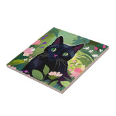 Carreau Chat noir assis dans un champ de fleurs (Côté)