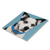 Carreau Chien noir et blanc avec collier bleu (Côté)