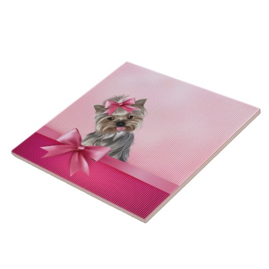 Carreau Chiot rose de princesse Yorkie de Yorkshire (Côté)