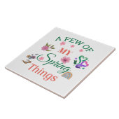 Carreau Citation de printemps joyeux avec fleurs et arcs-e (Côté)