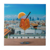 Carreau Cocktail Spritz sur une table avec vue sur Milan (Devant)