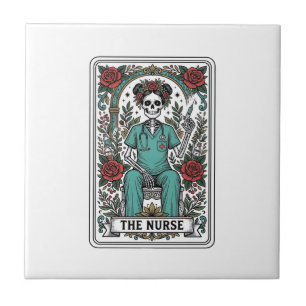 Carreau Conception de chemise de carte de tarot d'infirmiè