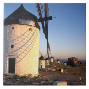 Carreau Consuegra, La Mancha, Espagne, moulins à vent