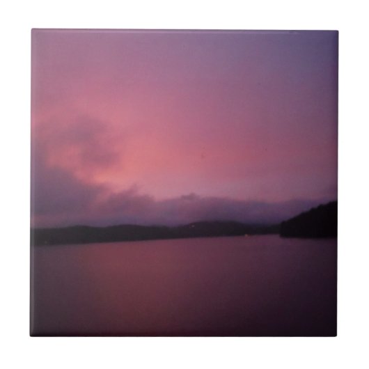 Carreau Coucher de soleil violet sur le lac Arrowhead (Devant)