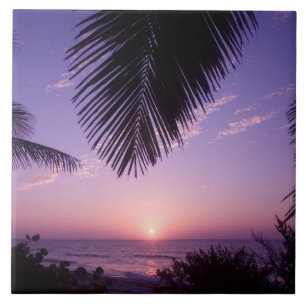 Carreau coucher du soleil à West End, Cayman Brac, îles Ca