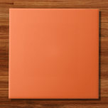 Carreau Couleur vive orange brûlée<br><div class="desc">Couleur Solide Orange Brûlée. Cette couleur vive et dynamique est une orange vif avec une pointe de rouge. La couleur dégage de la chaleur, semblable à la lueur d'un soleil couchant ou au coeur d'un feu torride.C'est une teinte audacieuse et attirant l'attention qui évoque un sentiment d'énergie, d'enthousiasme et d'excitation....</div>