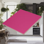 Carreau Couleurs modernes - Carrelage en céramique Magenta<br><div class="desc">Améliorez votre expérience de don avec notre tuile en céramique dans le magenta brillant perceptible, la base parfaite pour présenter vos cadeaux magnifiquement emballés. Utilisez-les comme des dessous de verre élégants et pratiques pour les boissons ou comme des objets élégants pour présenter vos trésors emballés. Nos carreaux en céramique de...</div>