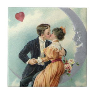 Carreau Couple victorien vintage s'embrassant sur un crois