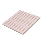 Carreau de céramique à motifs de losanges rose (Côté)