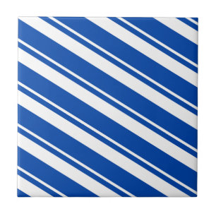 Carreau de céramique rayé bleu et blanc