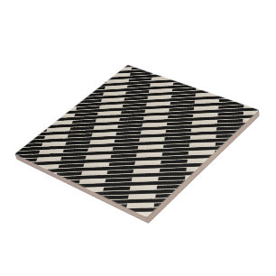 Carreau de céramique rayé noir et beige
