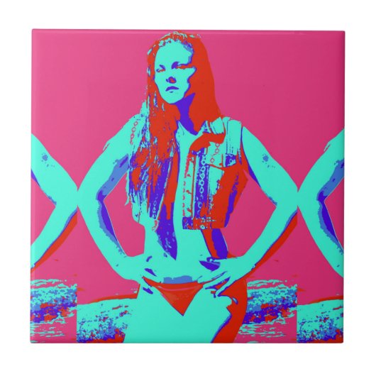 carreau de fille rousse en bikini (Devant)