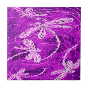 Carreau Des libellules argentées sur un ciel magenta magiq