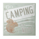 Carreau Devis | Aller En Camping, Ou Aller Nuts<br><div class="desc">Devis | Aller En Camping Ou Aller Nuts. Artiste : June Erica Vess. ID d'image : 106116D.</div>