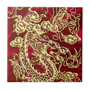 Carreau Dragon d'or embouti sur texture satinée rouge Impr