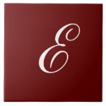 Carreau E Monogramme Blanc initial sur Maroon<br><div class="desc">Lettre blanche classique Monogramme sur Arrière - plan rouge foncé, E.</div>