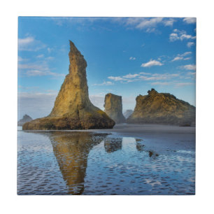 Carreau Empilements rocheux sur la plage de Bandon à Bando