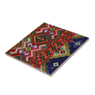 Carreau en céramique brodé de broderie ukrainienne