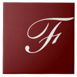 Carreau F Monogramme Blanc initial sur Maroon<br><div class="desc">Lettre blanche classique Monogramme sur Arrière - plan rouge foncé,  F.</div>
