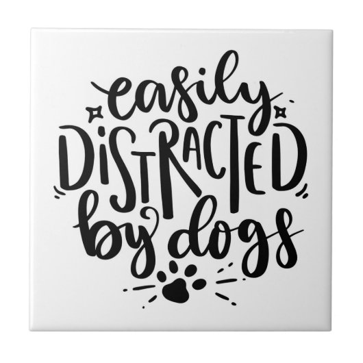 Carreau Facilement Distrait Par Les Chiens (Devant)