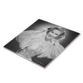 Carreau Femme dans la robe 2 (Côté)