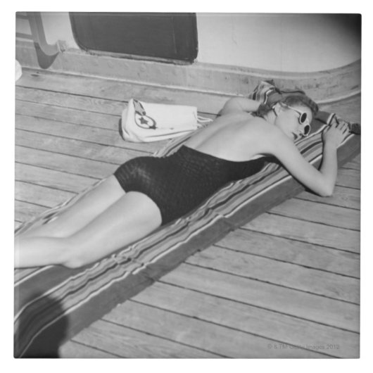 Carreau Femme de bronzage de Sun (Devant)