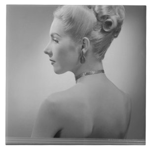 Carreau Femme élégante