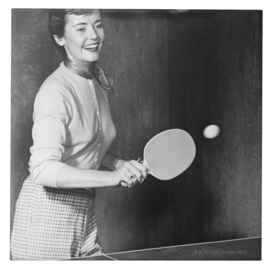 Carreau Femme jouant au ping-pong (Devant)