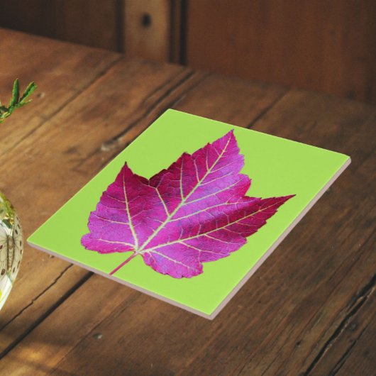 Carreau Feuille de Maple Rouge d'Automne sur Floral Vert