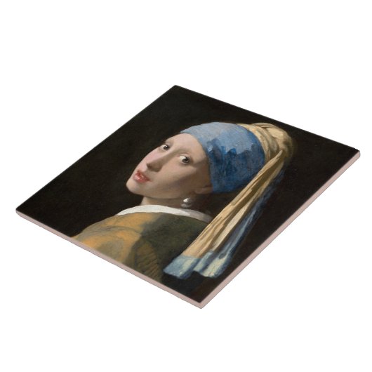 Carreau Fille avec une oreille perle (Côté)