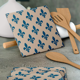 Carreau Fleur de Lis Motif, Royal French Blue sur Crème