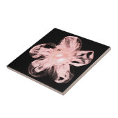 Carreau Fleur de tulle rose clair sur noir (Côté)