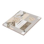 Carreau Fleurs crème sur fond blanc (Côté)