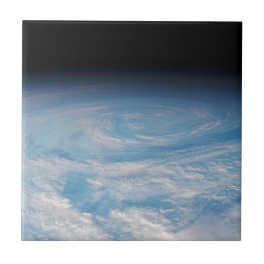 Carreau Formation De Nuages Circulaires Sur L'Océan Pacifi (Devant)