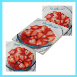 Carreau Fraises rouges tranchées dans le bol gris photogra<br><div class="desc">Les carreaux en céramique photographique de fraises rouges fraîches tranchées dans un bol contre un arrière - plan gris clair doux avec des touches de bleu aqua clair sont idéaux pour tout décor de cuisine de pays. Cette image est la photographie originale de fruits et baies par JLW_PHOTOGRAPHY.</div>