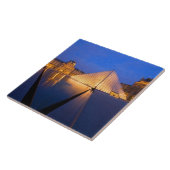 Carreau France, Paris. Le musée du Louvre au crépuscule. (Côté)