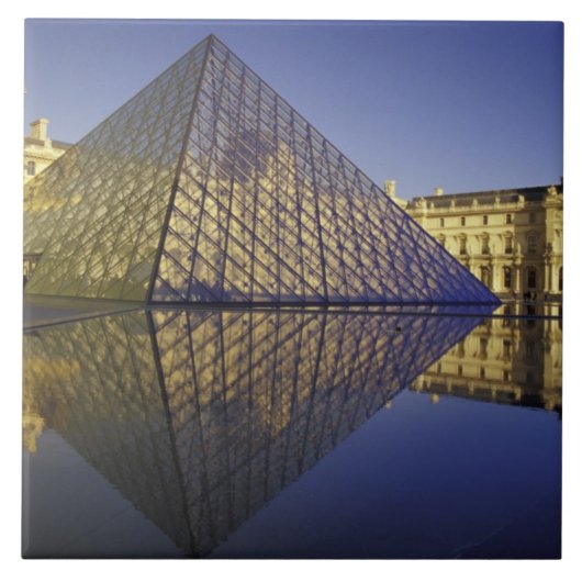 Carreau FRANCE, Paris Reflet, Pyramide. Le Louvre (Devant)