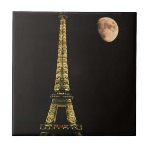 Carreau France, Paris. Tour Eiffel la nuit