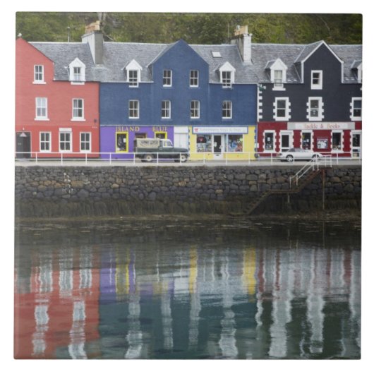 Carreau Front de mer, Tobermory, île de Mull, Écosse, (Devant)