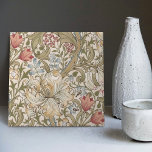 Carreau Golden Lily William Morris Arts Artisanat Floral C<br><div class="desc">William Morris Lily Design Motif. William Morris était un designer textile anglais, artiste, écrivain et socialiste associé à la Fraternité pré-Raphaélite et au British Arts and Crafts Movement. Il a fondé une entreprise de design en partenariat avec l'artiste Edward Burne-Jones et le poète et artiste Dante Gabriel Rossetti. Ce magnifique...</div>