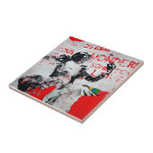 Carreau Graffiti rouge et blanc défraîchi avec crayon afri (Côté)