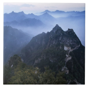 Carreau Grande Muraille dans la brume du matin, Chine