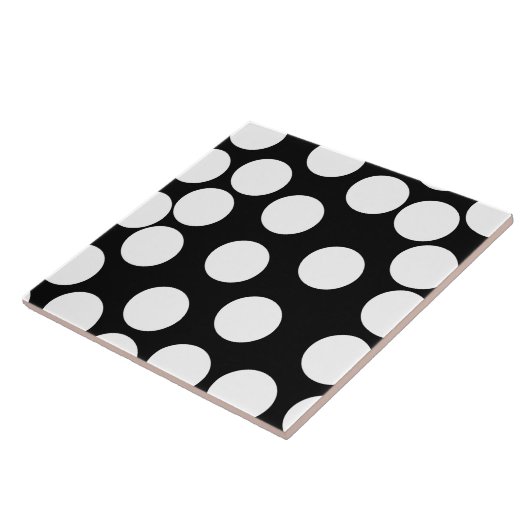 Carreau Grands points en noir et blanc. (Côté)
