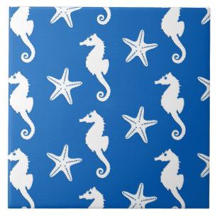 Carreau Hippocampe et étoiles de mer - blanc sur le bleu