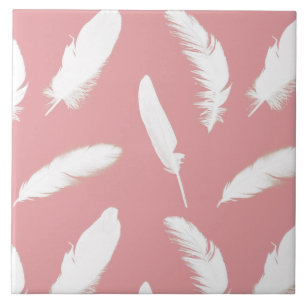 Carreau Impression en plumes blanches sur coque rose