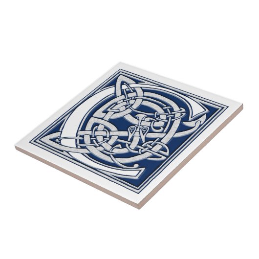 Carreau Initiale celtique C de dragon (Côté)