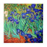 Carreau Irises par Vincent Van Gogh<br><div class="desc">Vincent Van Gogh Irises. Peint en 1889, il fait partie du tableau qu'il a créé dans l'asile Saint Paul-de-Mausole à Saint-Rémy-de-Provence en France. C'est une peinture à l'huile. Cette peinture à l'huile de paysage de beaux-arts représente un champ de plantes de fleurs d'iris. Vincent Van Gogh était un artiste célèbre....</div>